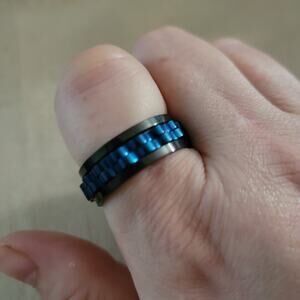 Men's size 10 fidget spinner interactive blue & black stainless steel ring